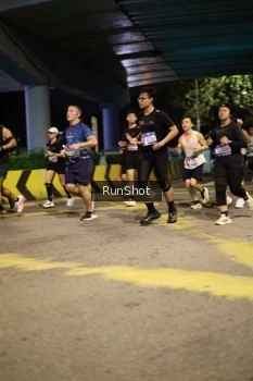 Runner Photo 4271457