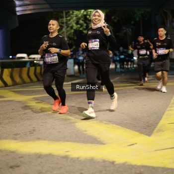 Runner Photo 4271499