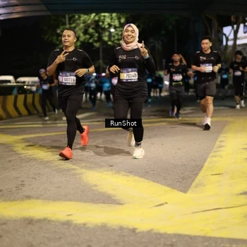 Runner Photo 4271513