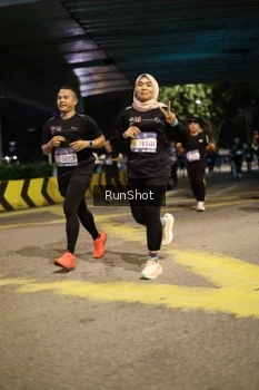 Runner Photo 4271518