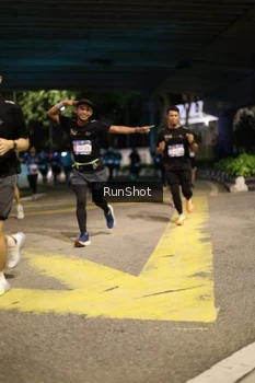 Runner Photo 4271535