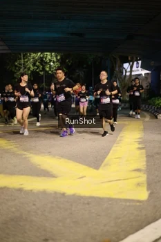 Runner Photo 4271609