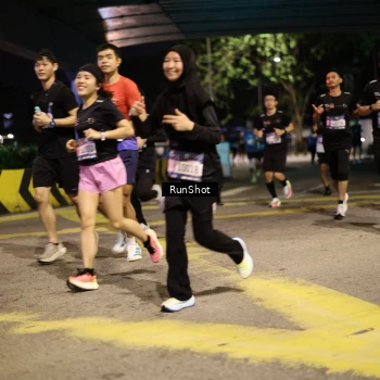 Runner Photo 4271645