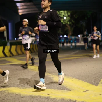 Runner Photo 4271666