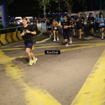 Runner Photo 4271677