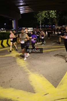 Runner Photo 4271756