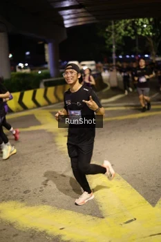 Runner Photo 4271771