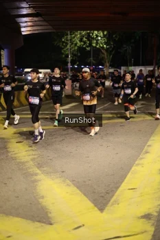 Runner Photo 4271793