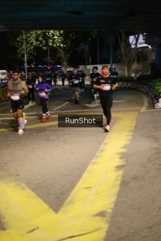 Runner Photo 4271795