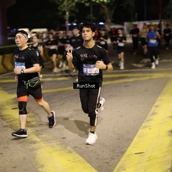 Runner Photo 4271814