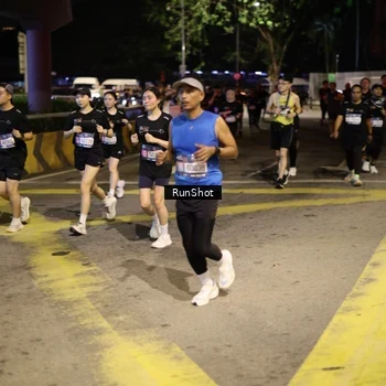 Runner Photo 4271845