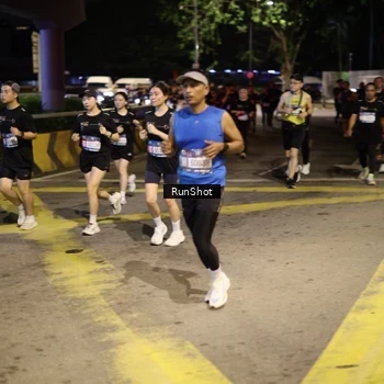 Runner Photo 4271846
