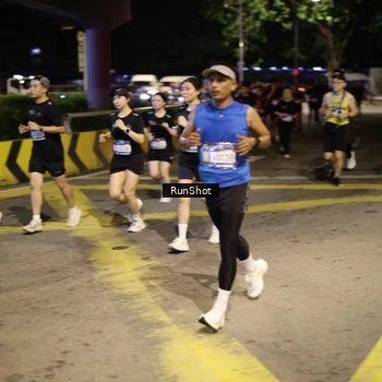 Runner Photo 4271847