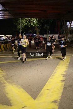 Runner Photo 4271864
