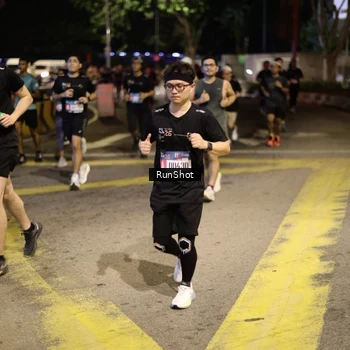 Runner Photo 4271903