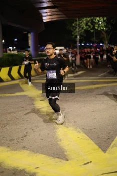 Runner Photo 4271996