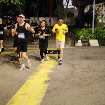 Runner Photo 4272040