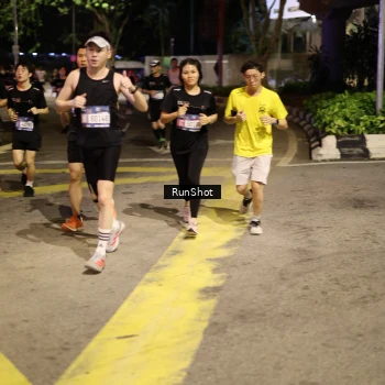 Runner Photo 4272043