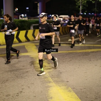 Runner Photo 4272079