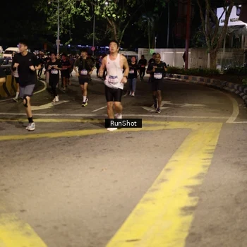 Runner Photo 4272086