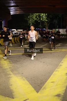 Runner Photo 4272090