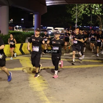Runner Photo 4272095