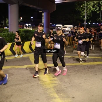 Runner Photo 4272098
