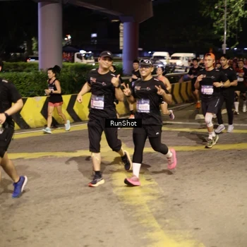 Runner Photo 4272101
