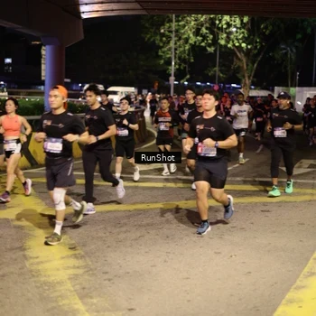 Runner Photo 4272106