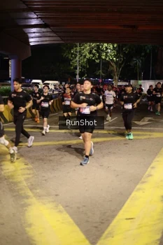 Runner Photo 4272115