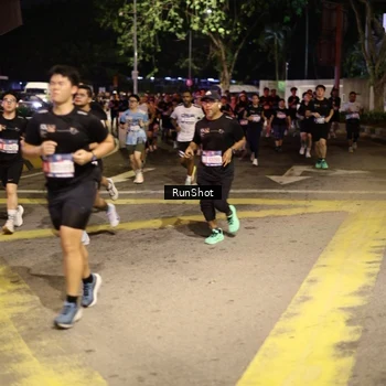 Runner Photo 4272121