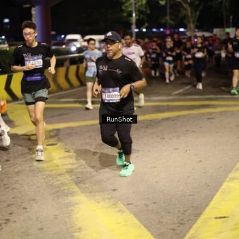 Runner Photo 4272132