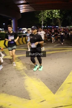 Runner Photo 4272135