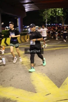 Runner Photo 4272139