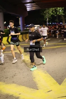 Runner Photo 4272140