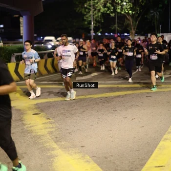 Runner Photo 4272150