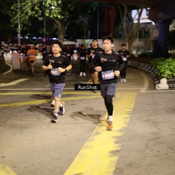 Runner Photo 4272244