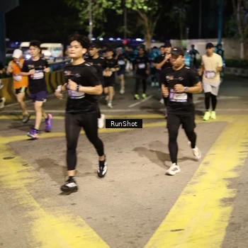 Runner Photo 4272277