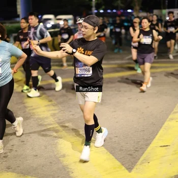 Runner Photo 4272359