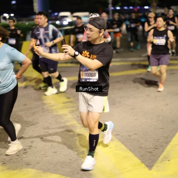 Runner Photo 4272363