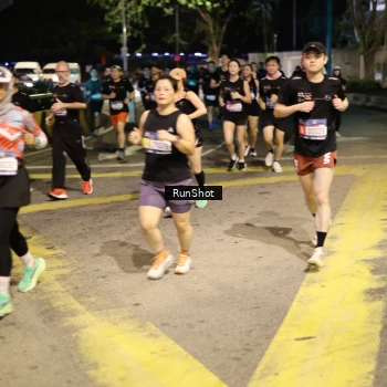 Runner Photo 4272384