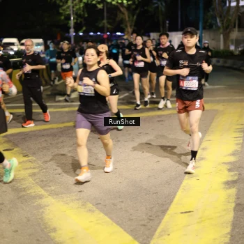 Runner Photo 4272385