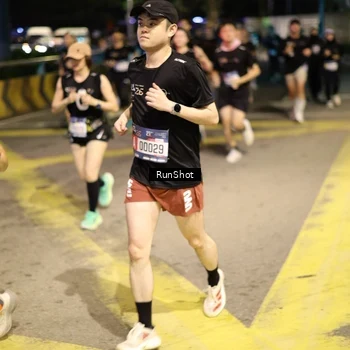 Runner Photo 4272406
