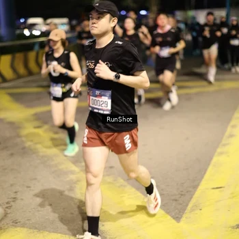 Runner Photo 4272415