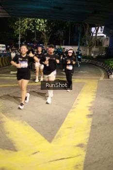 Runner Photo 4272463