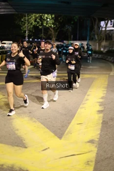 Runner Photo 4272481