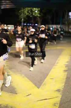 Runner Photo 4272501