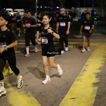 Runner Photo 4272768