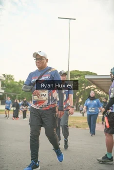 Runner Photo 4272793