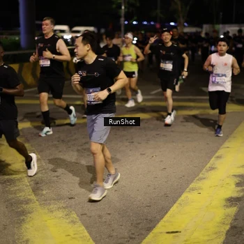 Runner Photo 4272846